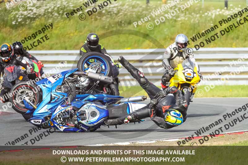 enduro digital images;event digital images;eventdigitalimages;no limits trackdays;peter wileman photography;racing digital images;snetterton;snetterton no limits trackday;snetterton photographs;snetterton trackday photographs;trackday digital images;trackday photos
